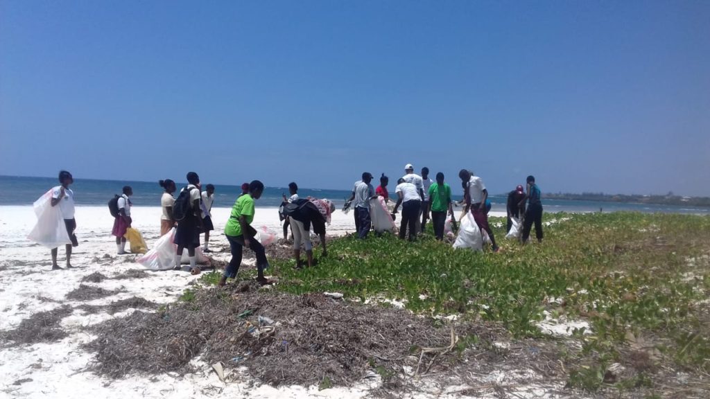 International coastal cleanup - Kenya Marine Center